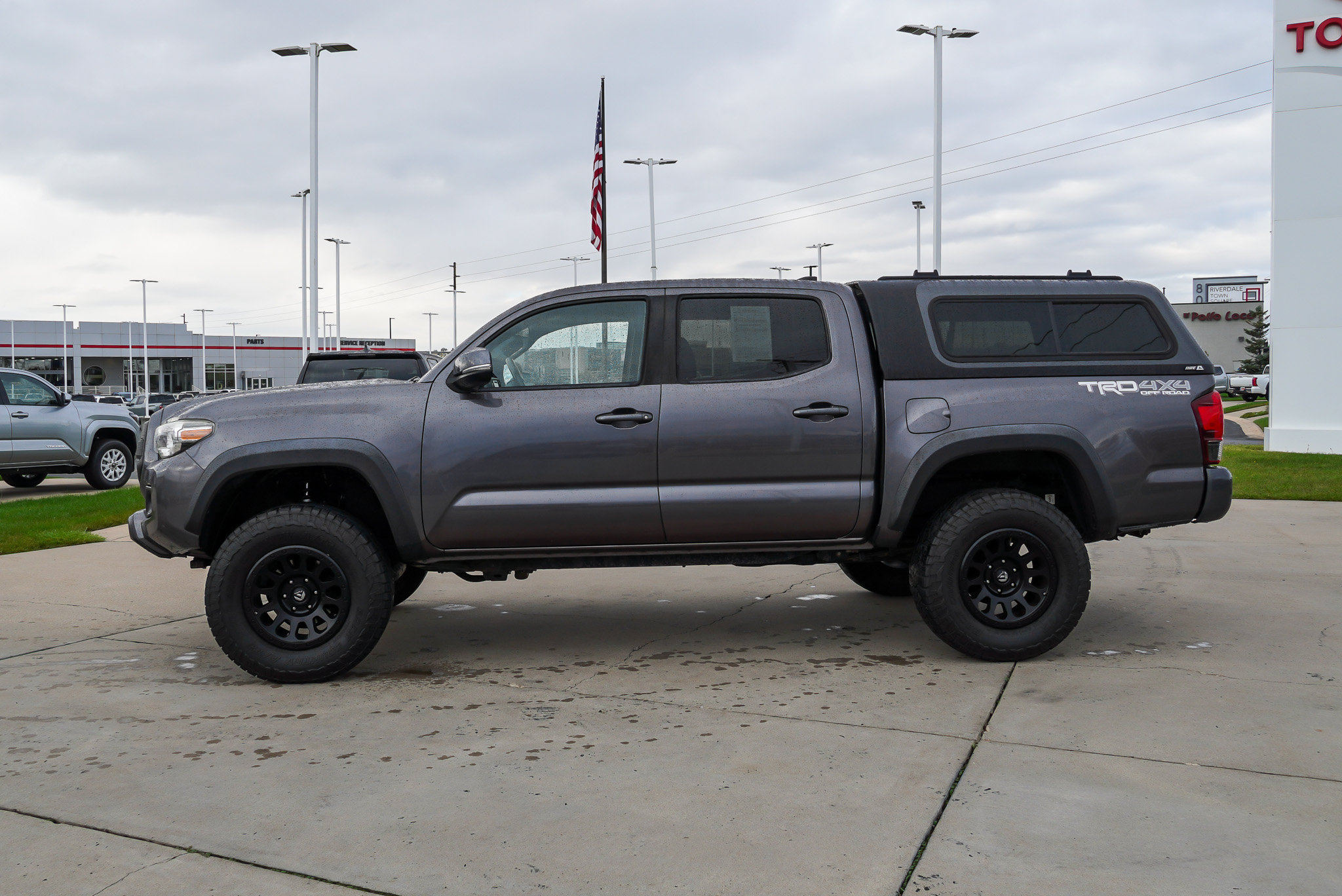 Certified 2019 Toyota Tacoma TRD Off-Road AWD/4WD image 5