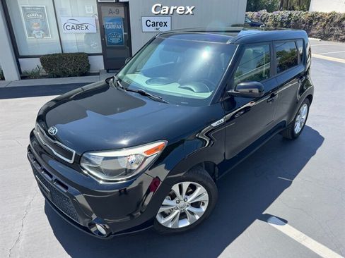 Used 2016 Kia Soul + w/ Primo Package FWD image 2