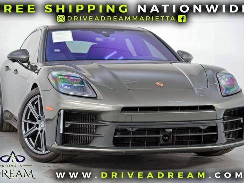 Used 2025 Porsche Panamera w/ Premium Package image 2