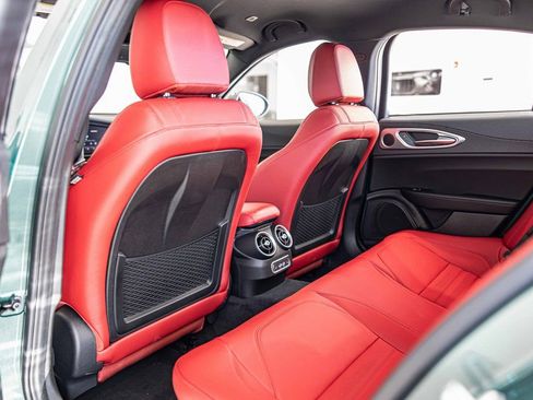 New 2025 Alfa Romeo Giulia AWD image 32