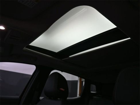 New 2025 Nissan Kicks SR w/ SR Premium Package image 2