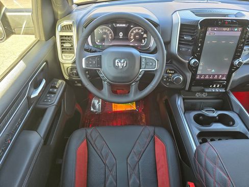 New 2026 RAM 1500 Big Horn AWD/4WD image 32