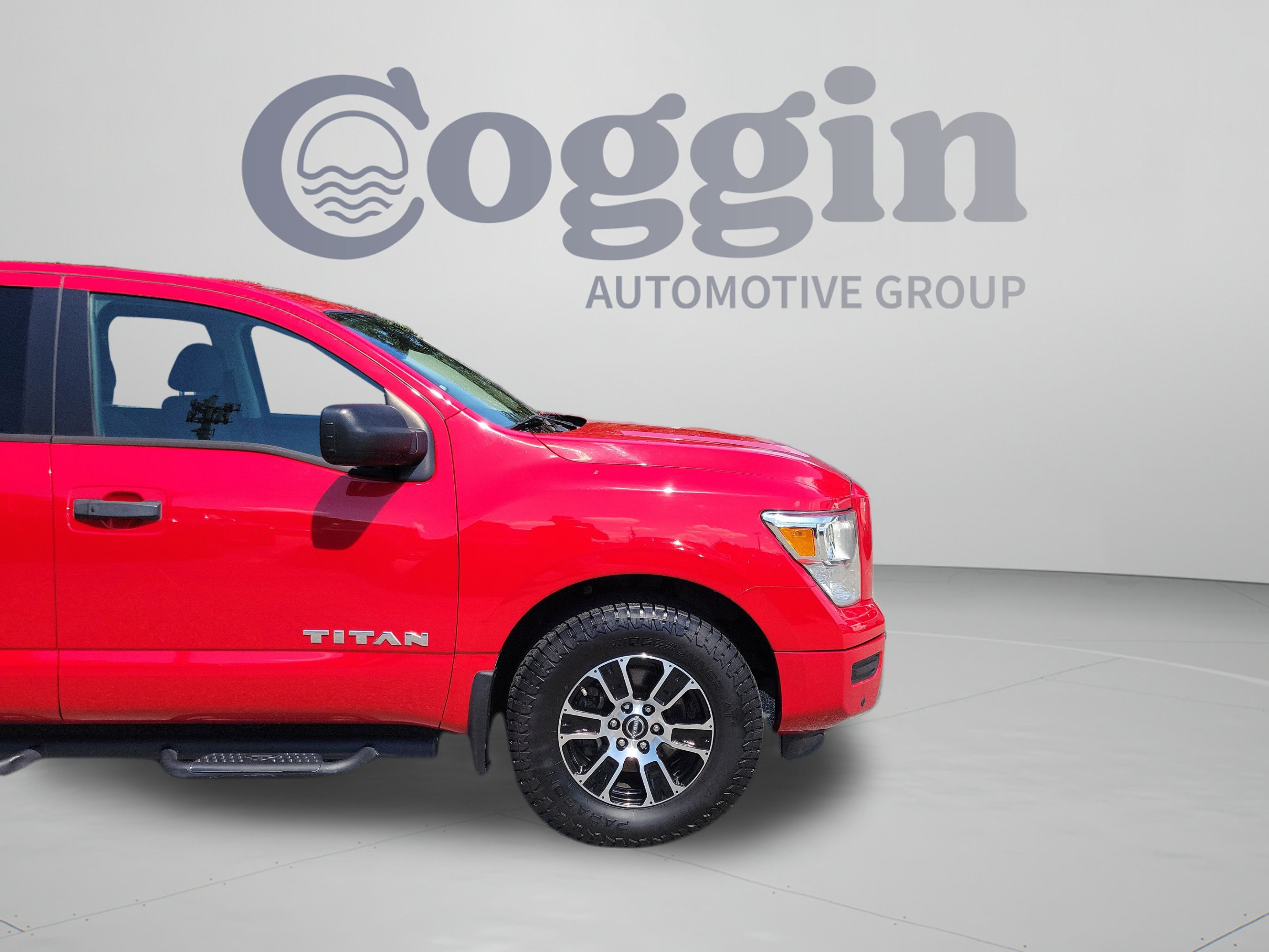 Used 2023 Nissan Titan SV w/ SV Convenience Package RWD image 31