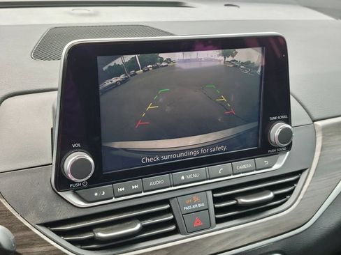 Used 2025 Nissan Altima 2.5 SV FWD image 20