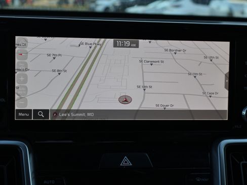 Used 2023 Kia Sorento X-Line EX image 28