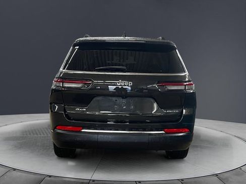 Used 2023 Jeep Grand Cherokee L Limited AWD/4WD image 4