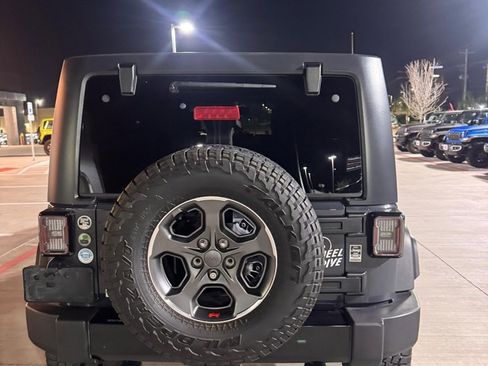 Used 2017 Jeep Wrangler Unlimited Sport image 2