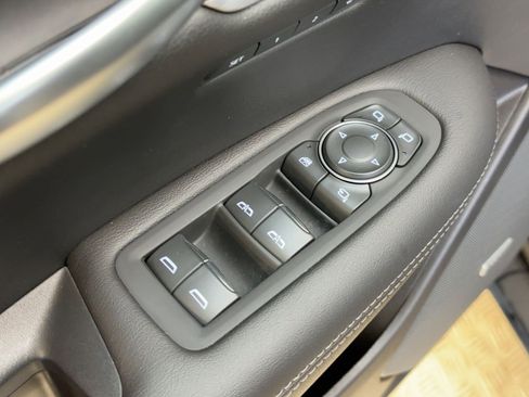 Certified 2023 Cadillac XT5 Premium Luxury w/ Technology Package image 11