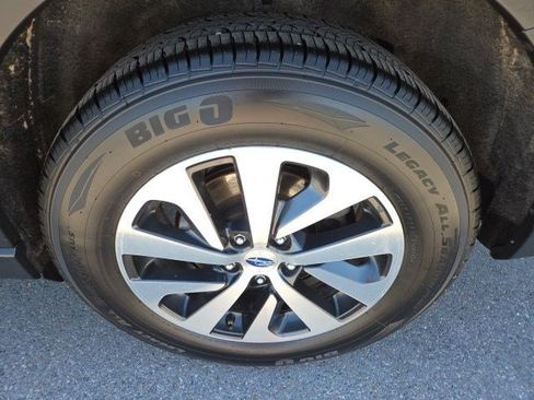 Used 2020 Subaru Outback Premium AWD/4WD image 24