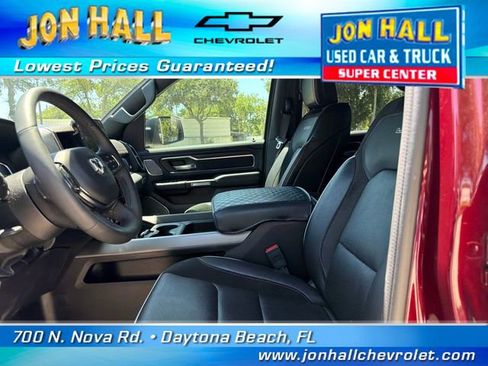 Used 2025 RAM 1500 Laramie AWD/4WD image 21