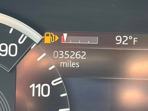 Used 2023 Land Rover Defender 110 AWD/4WD image 13