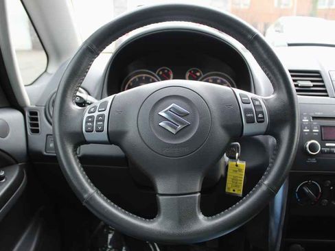 Used 2012 Suzuki SX4 AWD Hatchback image 17