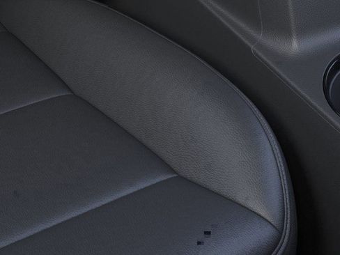 New 2025 Chevrolet Colorado LT w/ LT Convenience Package image 96