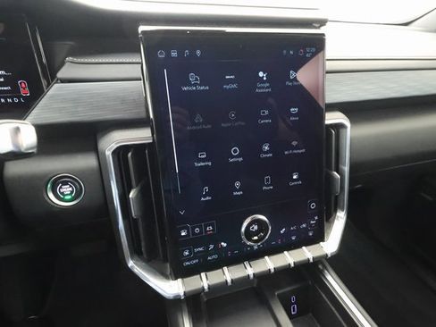 Certified 2025 GMC Acadia Elevation image 17