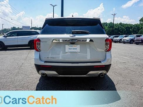 Used 2022 Ford Explorer Limited w/ Equipment Group 301A RWD image 14