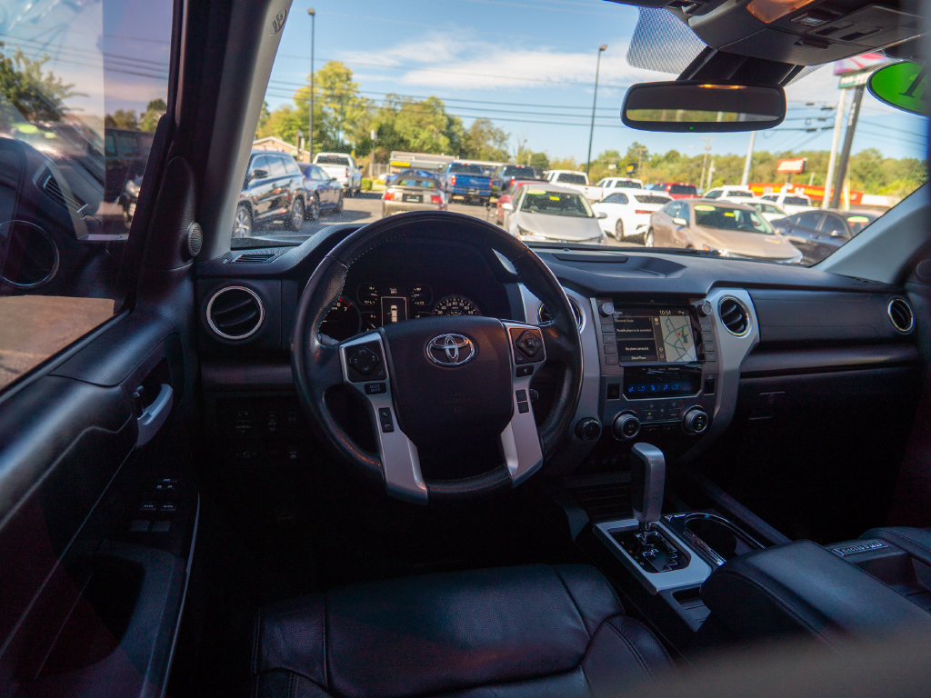 Used 2021 Toyota Tundra Limited w/ Limited Premium Package AWD/4WD image 12