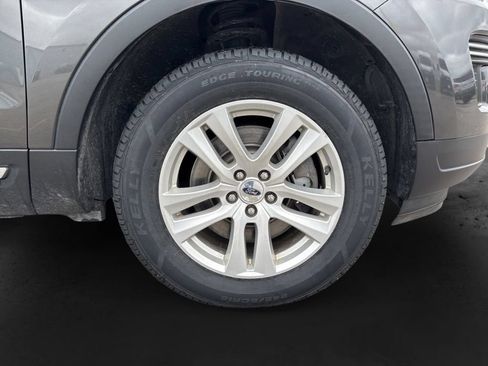 Used 2019 Ford Explorer XLT w/ Class III Trailer Tow Package AWD/4WD image 18