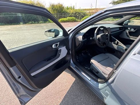Used 2022 Polestar Polestar 2 w/ Plus Package AWD/4WD image 31