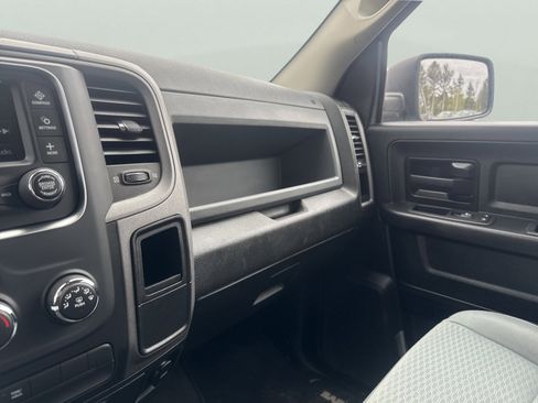 Used 2019 RAM 1500 Express AWD/4WD image 19