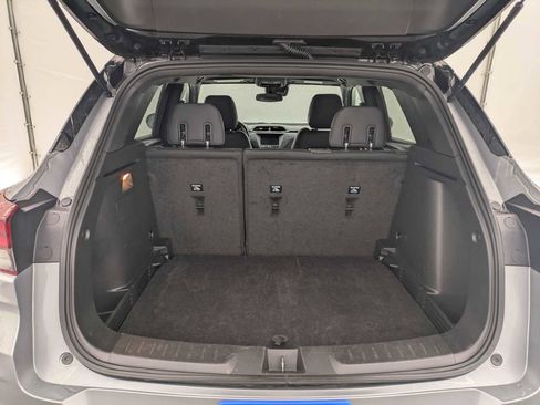 Used 2023 Chevrolet TrailBlazer RS image 33