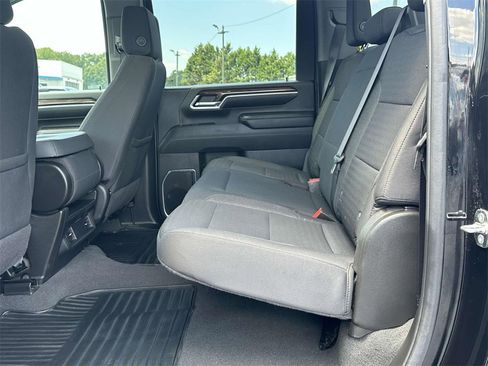 Used 2024 Chevrolet Silverado 2500 LT image 9