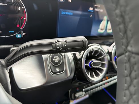 New 2026 Mercedes-Benz GLB 250 image 29