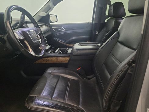 Used 2015 GMC Yukon Denali w/ Touring Package AWD/4WD image 17