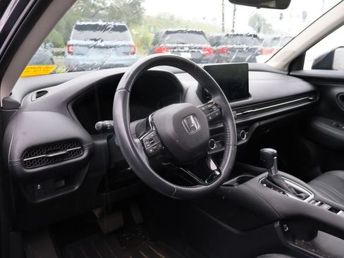 Certified 2023 Honda HR-V EX-L image 9