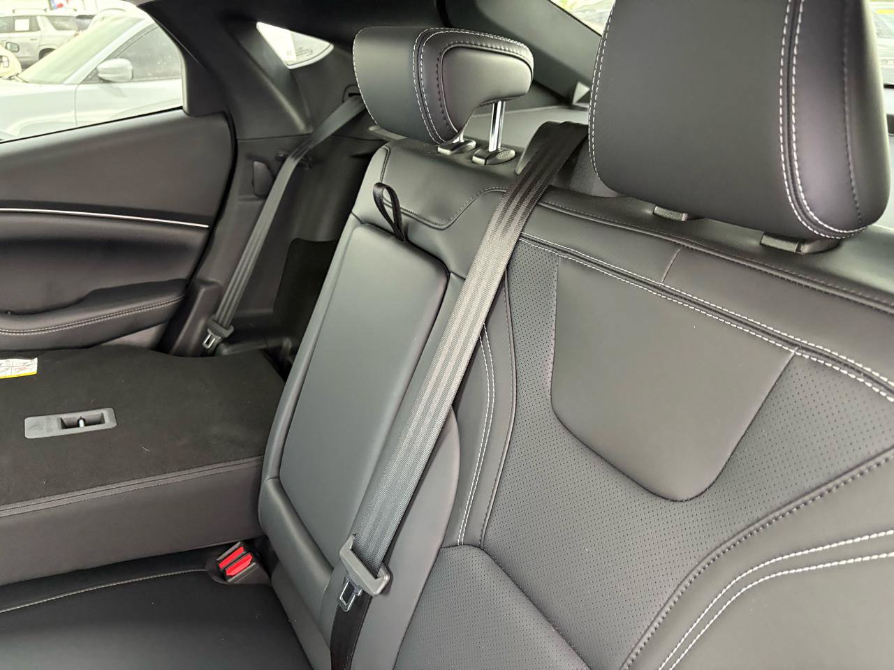 Used 2025 Ford Mustang Mach-E Premium RWD image 31