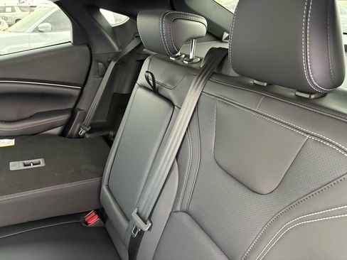 Used 2025 Ford Mustang Mach-E Premium image 31