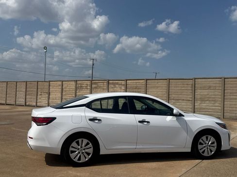 Certified 2024 Nissan Sentra S FWD image 24