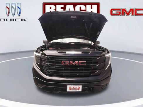 Used 2026 GMC Sierra 1500 Pro w/ Graphite Edition AWD/4WD image 9