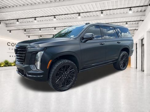 Used 2025 Cadillac Escalade Premium Luxury Platinum w/ LPO, Floor Liner Package AWD/4WD image 4