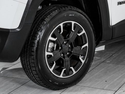 Used 2023 Jeep Renegade Trailhawk image 56