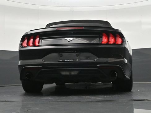Used 2020 Ford Mustang Premium RWD image 21