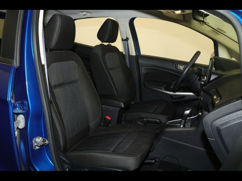 Used 2020 Ford EcoSport SE w/ SE Convenience Package image 32