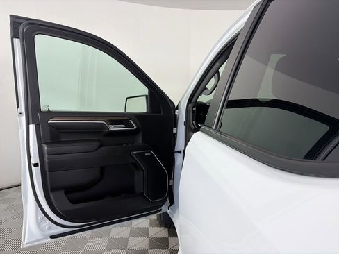 Used 2022 Chevrolet Silverado 1500 RST w/ Convenience Package II image 10