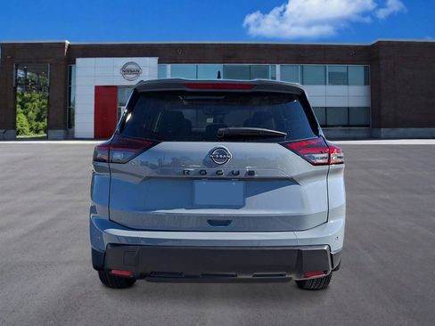 New 2026 Nissan Rogue SV FWD image 4