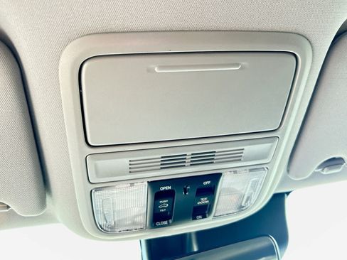 Used 2022 Honda Pilot Special Edition image 17