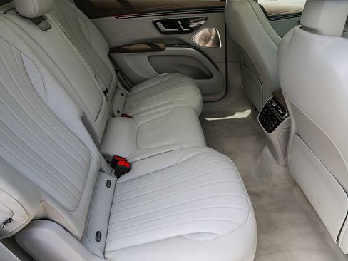 Used 2023 Mercedes-Benz EQS 580 4MATIC SUV image 16