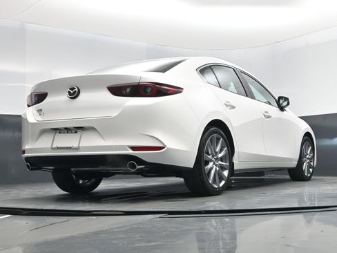 New 2026 MAZDA MAZDA3 2.5 S Sedan w/ Preferred Pkg image 19