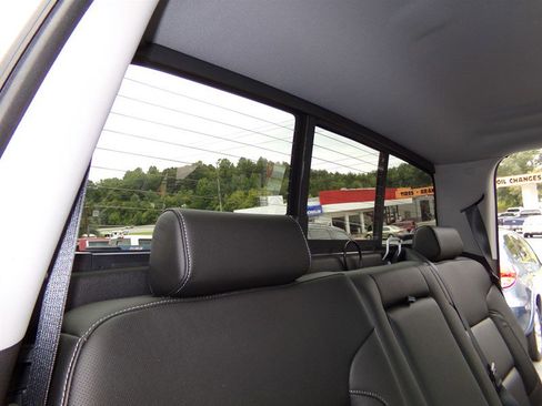 Used 2018 GMC Sierra 1500 SLT image 43