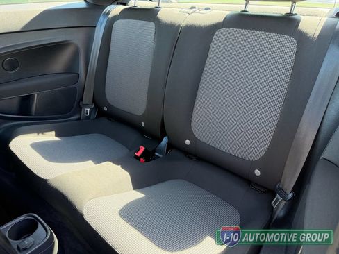 Used 2019 Volkswagen Beetle 2.0T S FWD image 18