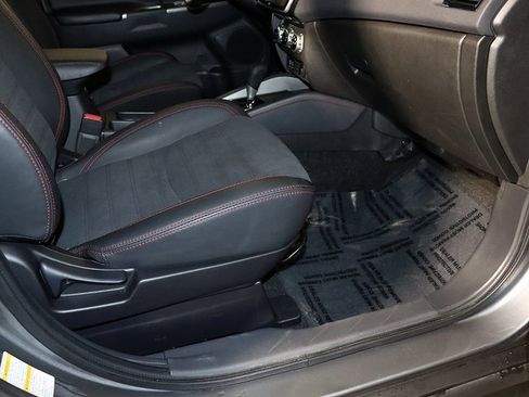 Used 2025 Mitsubishi Outlander Sport SE image 32