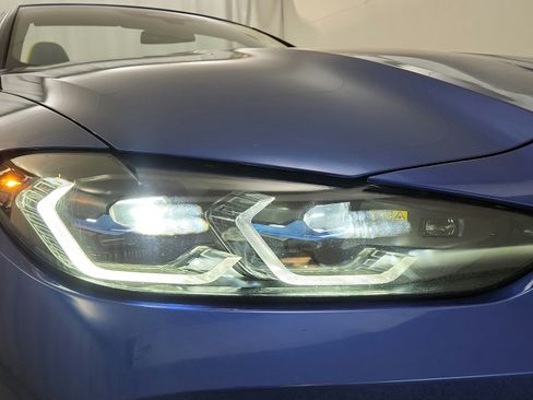 Used 2023 BMW M4 xDrive Competition AWD/4WD image 32