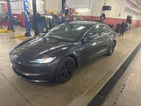 Used 2024 Tesla Model 3 Standard Range RWD image 1