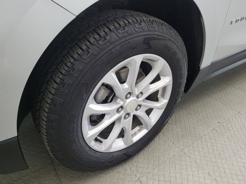 Used 2018 Chevrolet Equinox LS AWD/4WD image 31