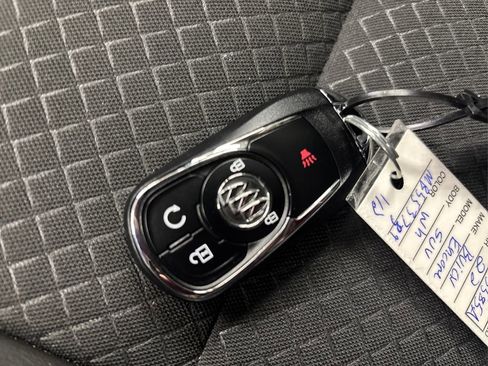 Used 2022 Buick Encore Preferred w/ Safety Package image 35
