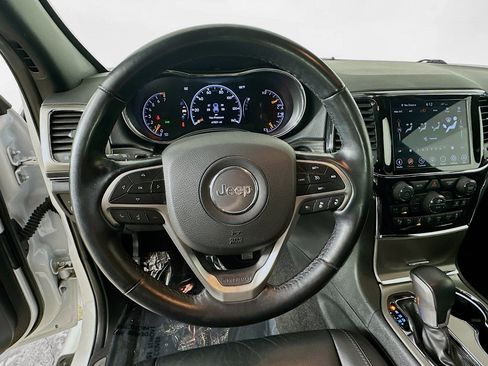 Used 2022 Jeep Grand Cherokee Limited w/ Trailer Tow Group IV image 12