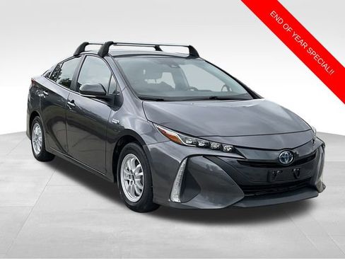 Used 2022 Toyota Prius Prime LE image 1